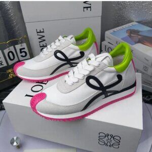 Loewe Flow Runners